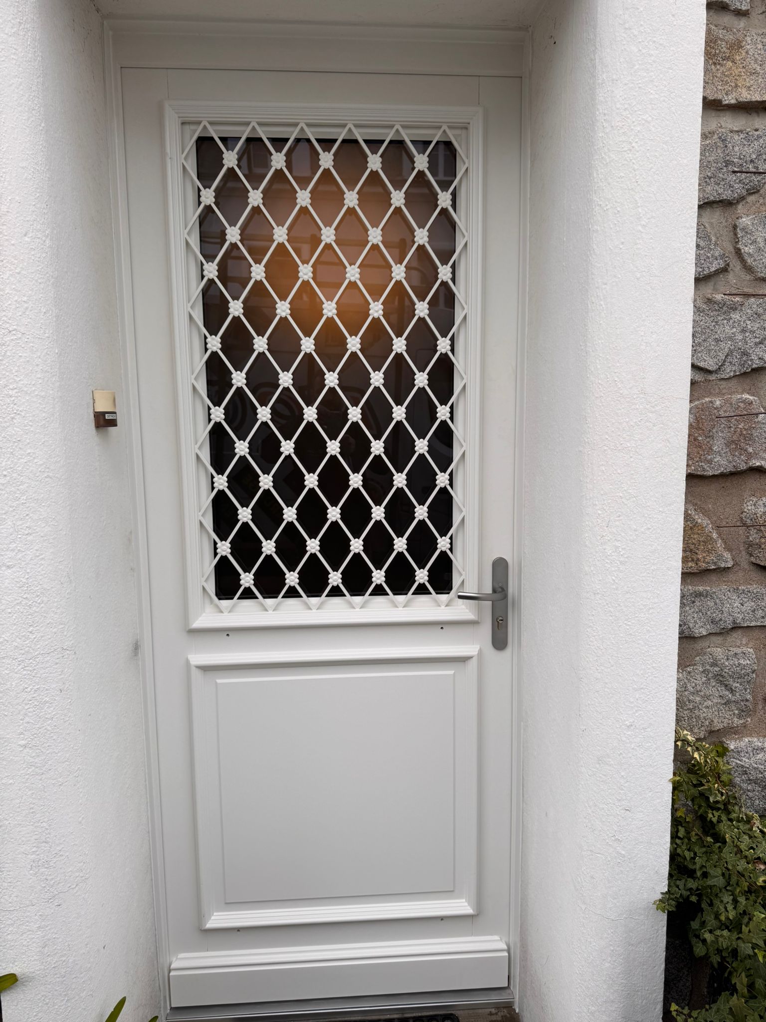 Porte d’entrée à Sainte-Gemmes Sur Loire, alu demi-lune